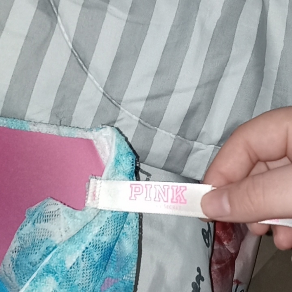 Pink/ Victoria's secret bra